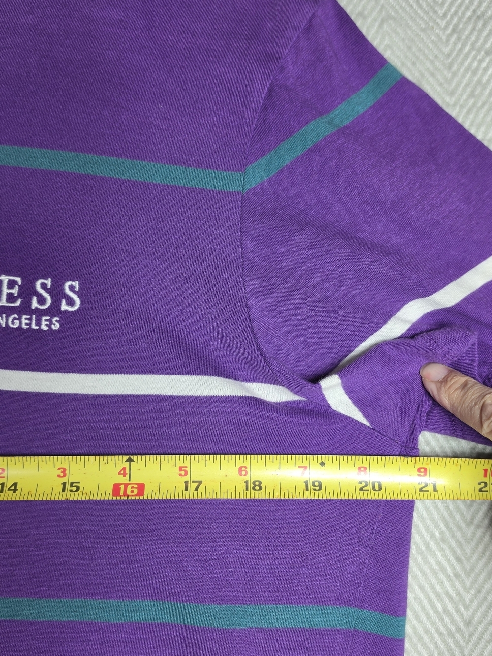 GUESS Purple Stripe Crewneck T-Shirt Mens L - Picture 4 of 8